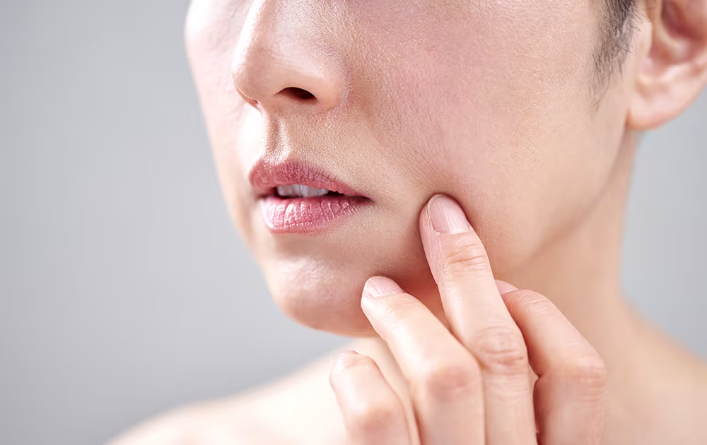 Dr. Hojjat's extensive knowledge and expertise in Botox treatments ensure that clients receive the best possible results for their lip corner lifts.